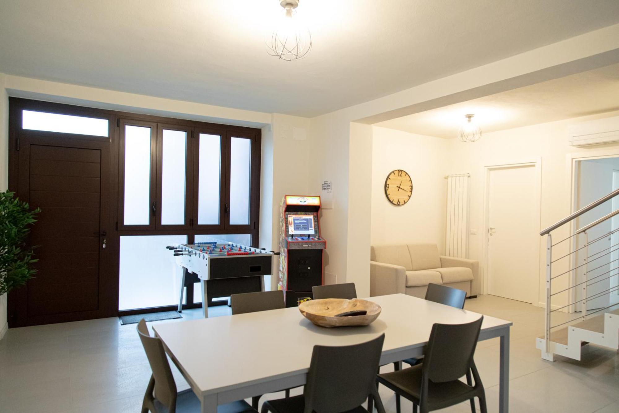 - Spazioso Vicino Metro Appartement *