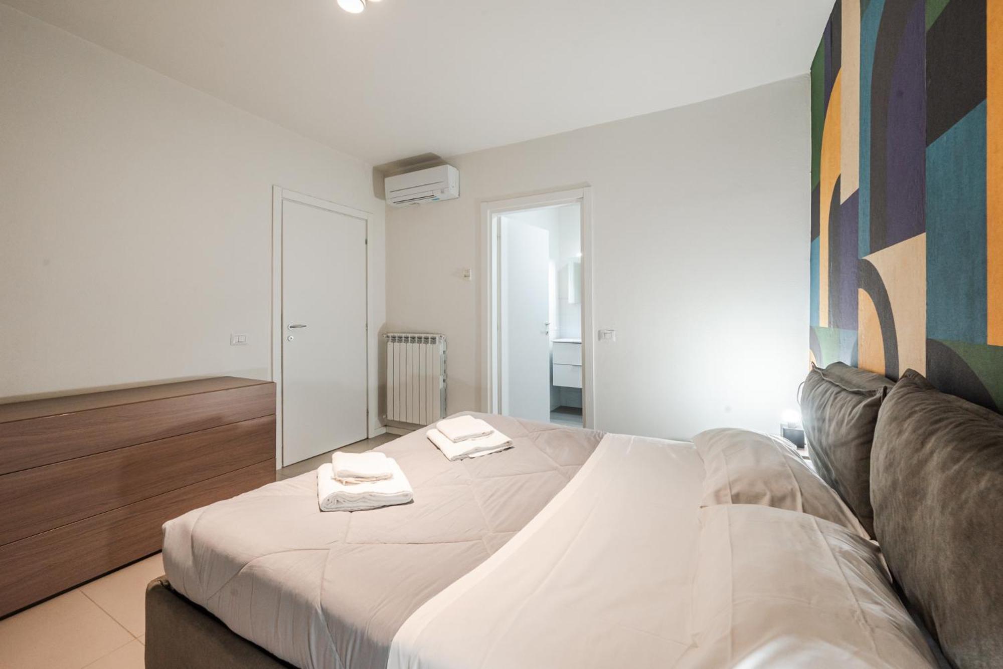 - Spazioso Vicino Metro Appartement